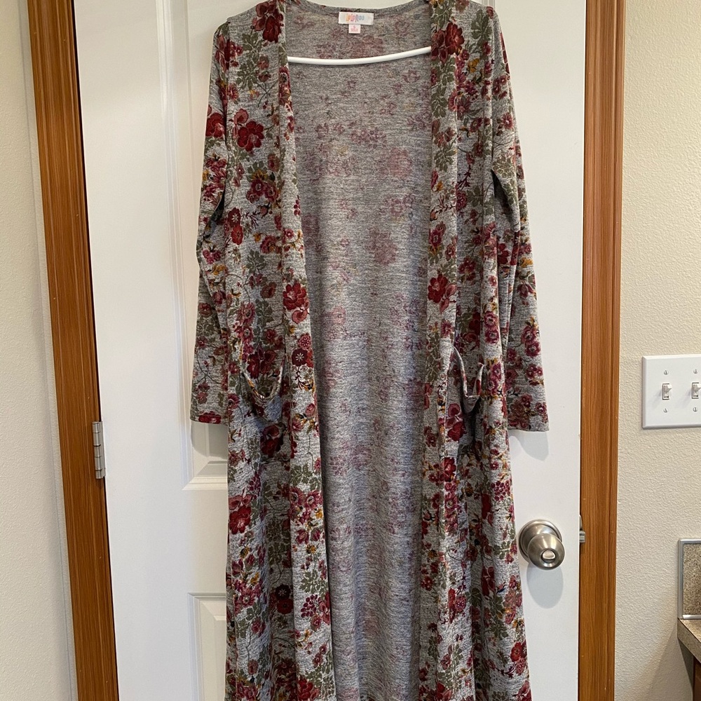 Floral Lularoe Sarah / Duster / Kimono - LIKE NEW